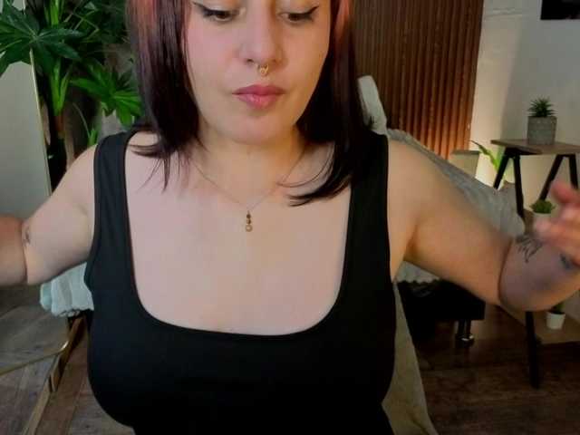 Camii-lux's BongaCams show and profile