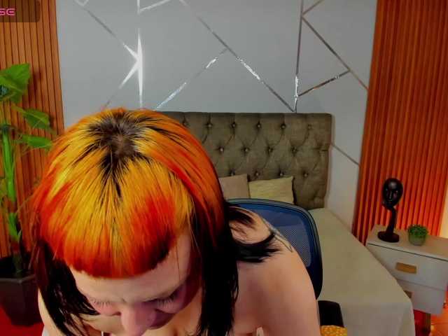 Camii-lux's BongaCams show and profile