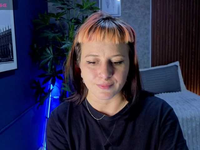 Camii-lux's BongaCams show and profile