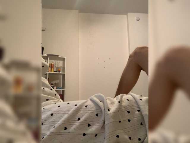 модель SEX-EDUCATION