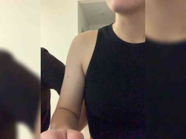 SEX-EDUCATION webcam