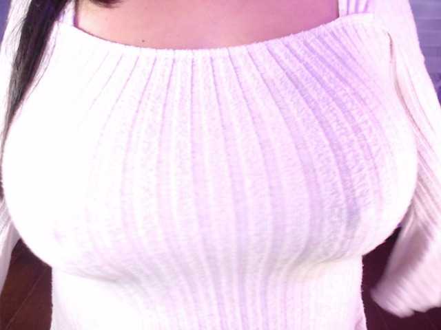 MiaaJoness's BongaCams show and profile