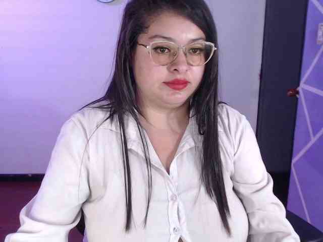 MiaaJoness MiaaJoness