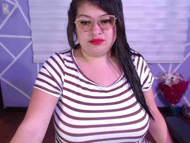 MiaaJoness MiaaJoness