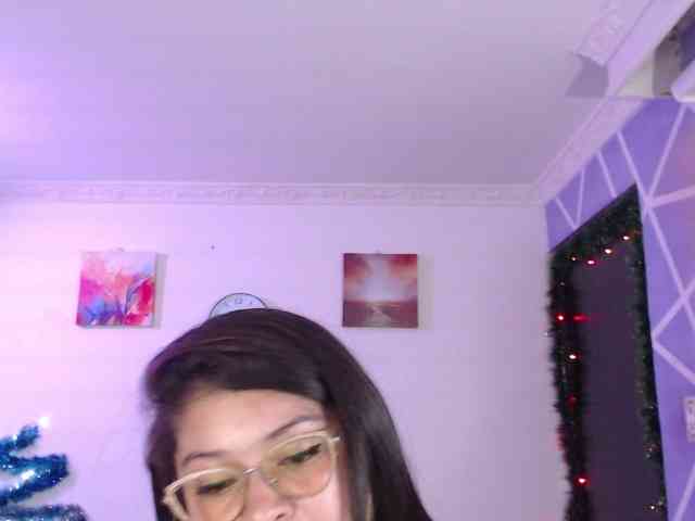 MiaaJoness MiaaJoness