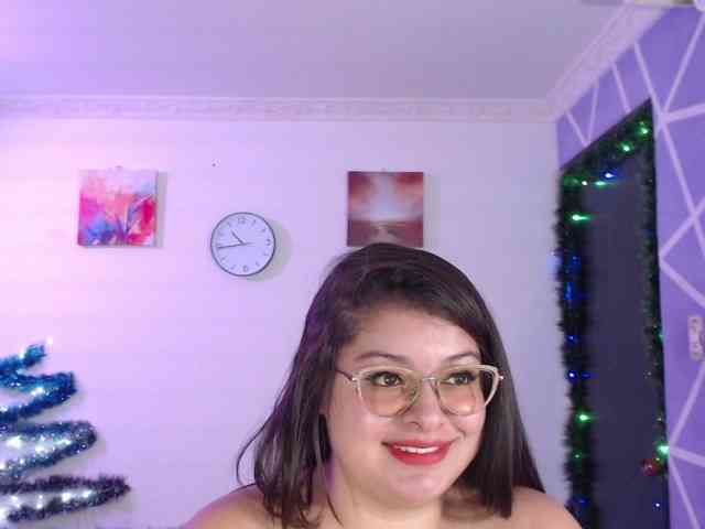 MiaaJoness MiaaJoness