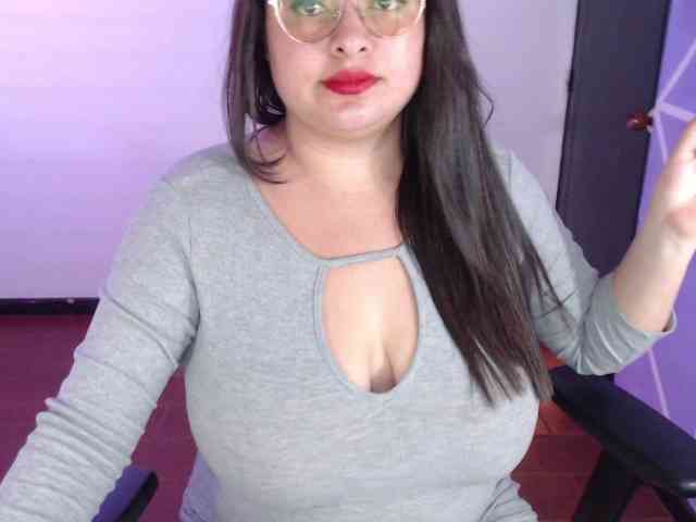 MiaaJoness MiaaJoness