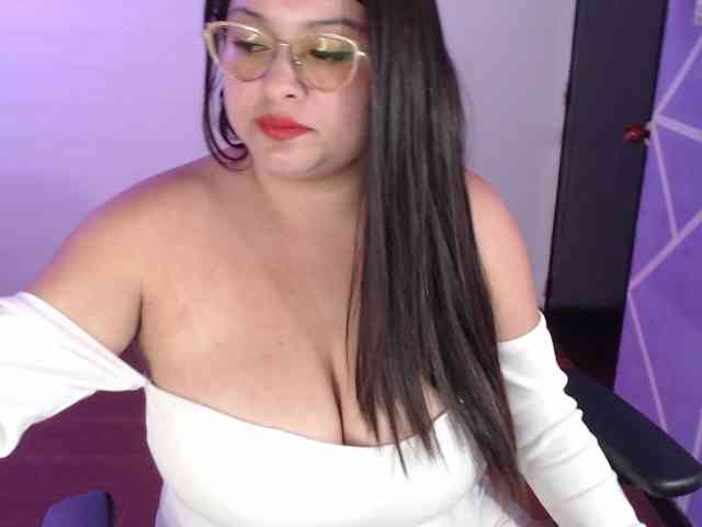 MiaaJoness MiaaJoness