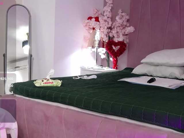 DeniseSun's BongaCams show and profile