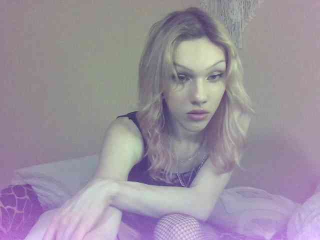 Kiranaa Live Webcam on BongaCams