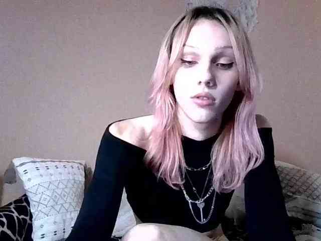 Kiranaa Live Webcam on BongaCams