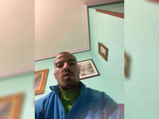 Jose33003 Live Webcam on {site_name}