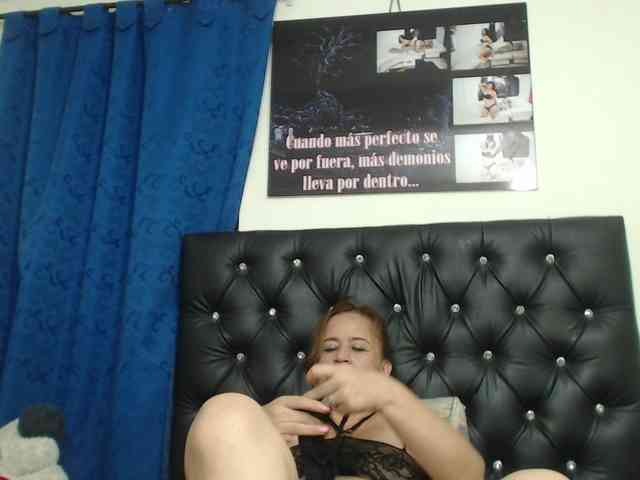 AlexaBenetGrace webcam