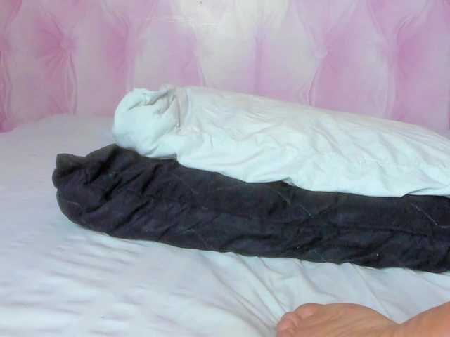 MiaRivers's BongaCams show and profile