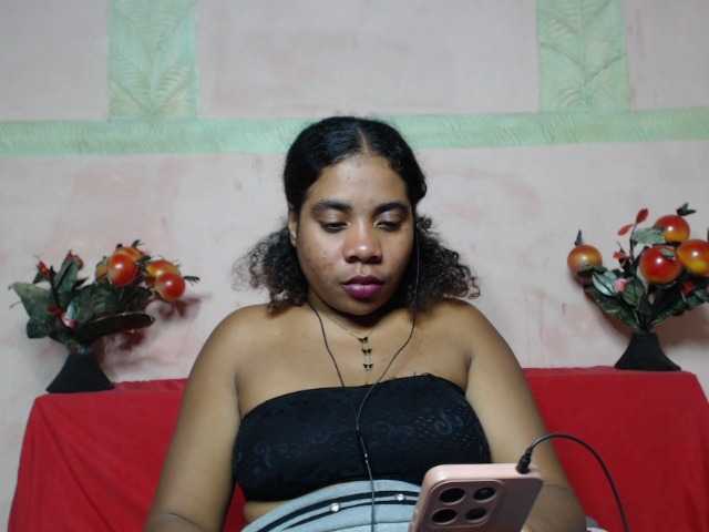 Rfrancia1, une amatrice française avec qui discuter et avoir du sexe