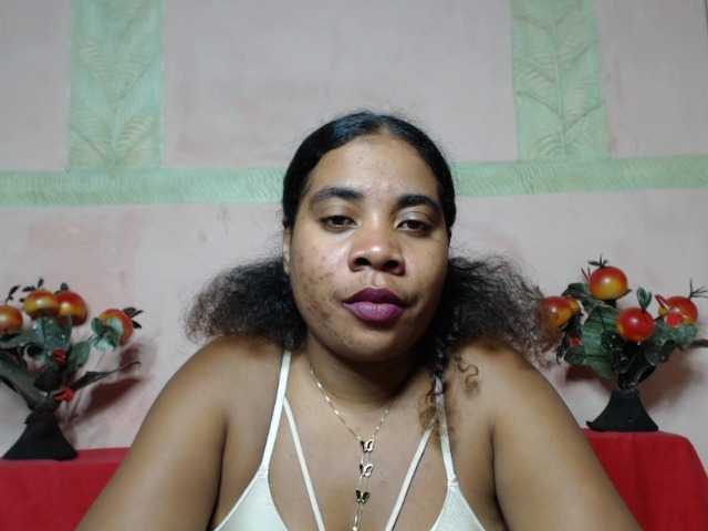 Rfrancia1, une amatrice française avec qui discuter et avoir du sexe