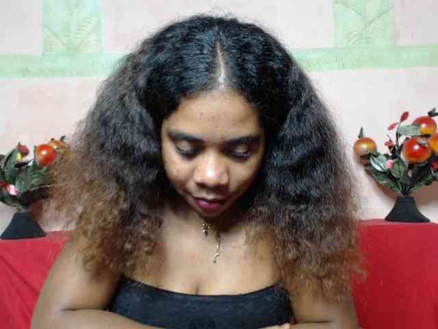 Rfrancia1 Live Webcam on BongaCams