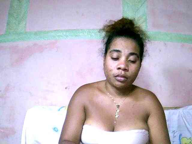 Rfrancia1 Live Webcam on BongaCams