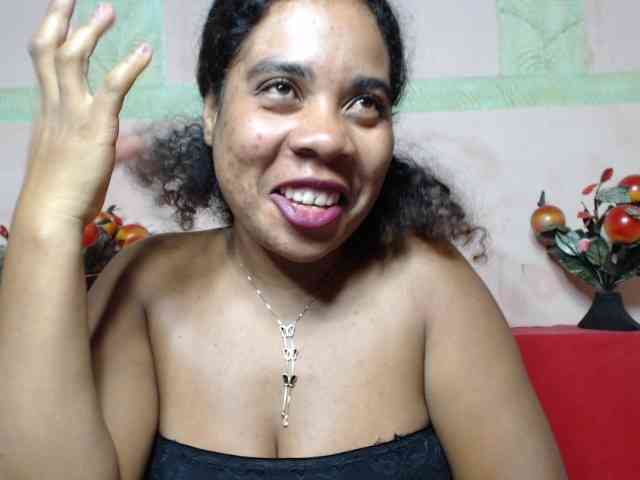 Rfrancia1 Live Webcam on BongaCams