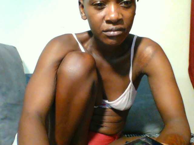 Petiteebony1 webcam bongacams model stream image