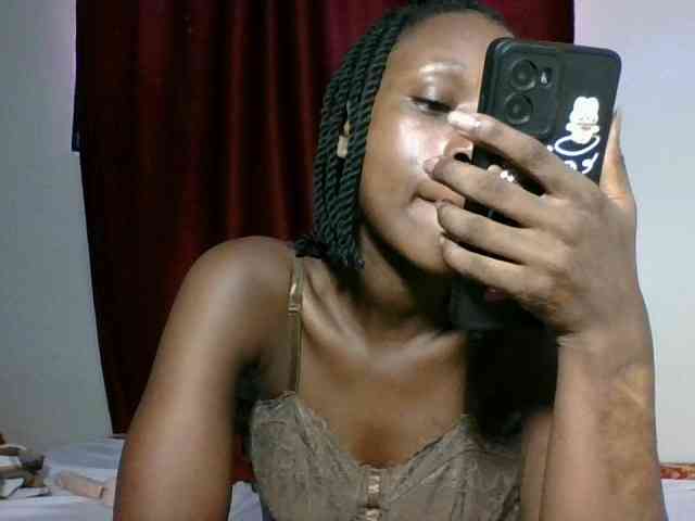 nude amateur porn Petiteebony1