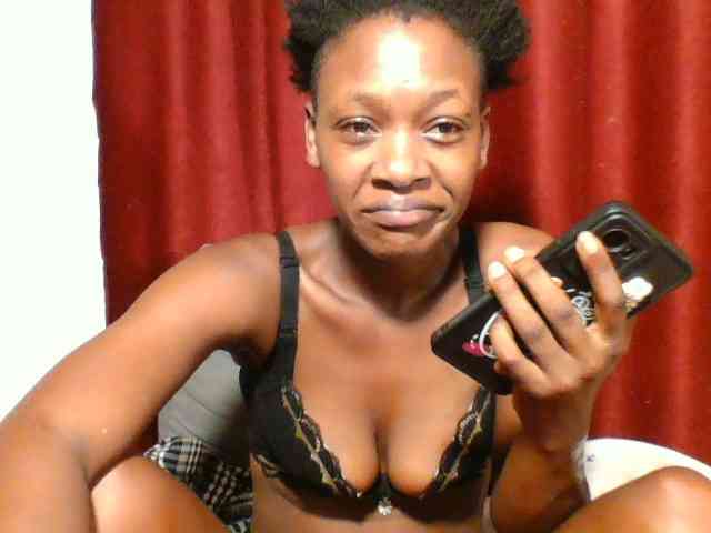 Petiteebony1 Petiteebony1