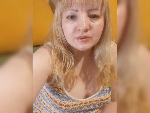 StefanyMellow3's BongaCams show and profile