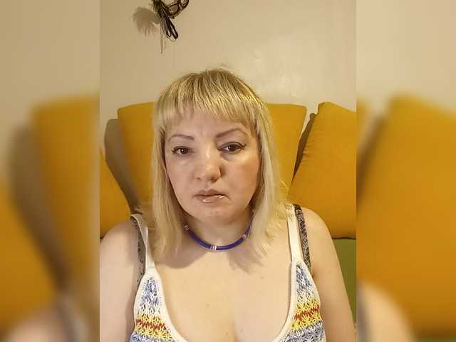 StefanyMellow3's BongaCams show and profile