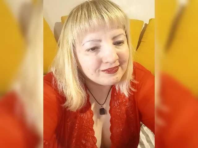 StefanyMellow3's BongaCams show and profile