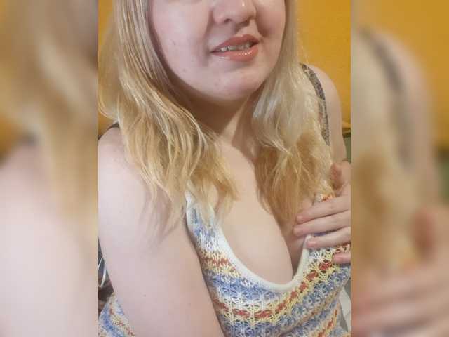 StefanyMellow3 webcam