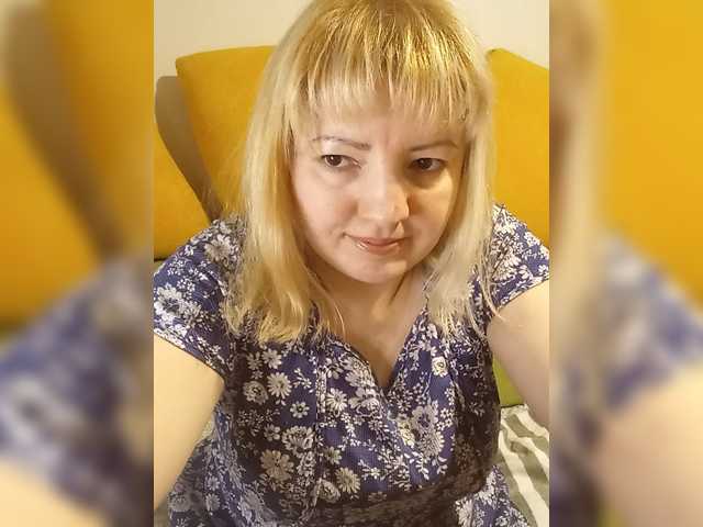 StefanyMellow3's BongaCams show and profile