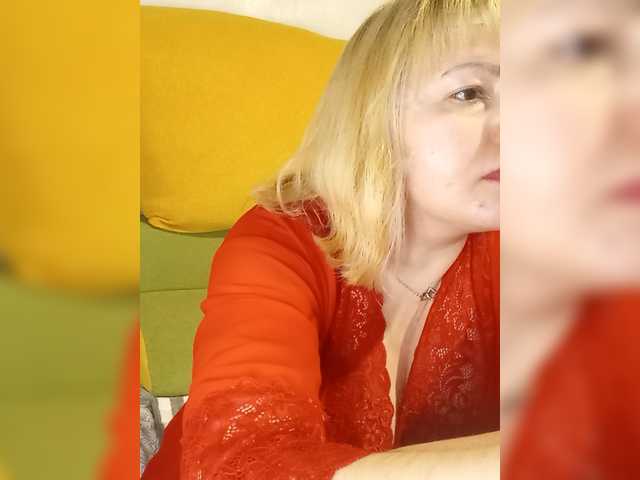 StefanyMellow3's BongaCams show and profile