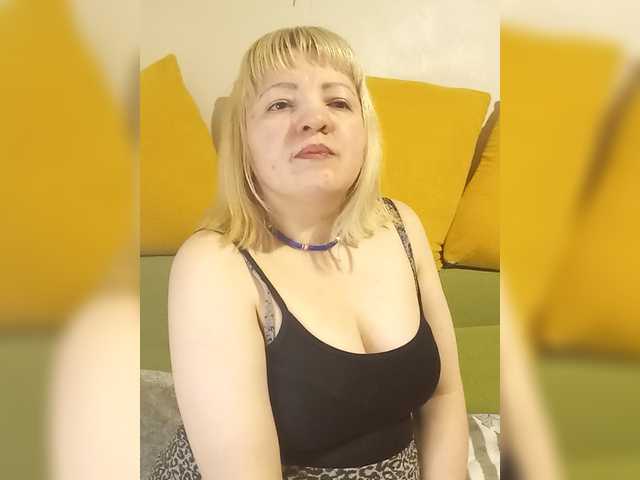 StefanyMellow3's BongaCams show and profile