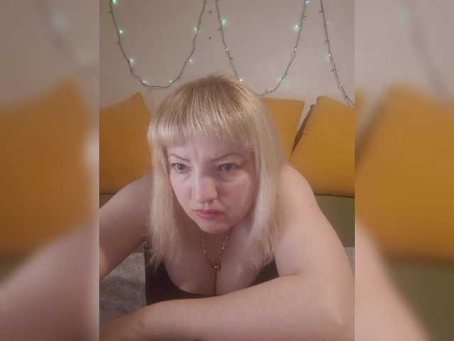 StefanyMellow3's BongaCams show and profile