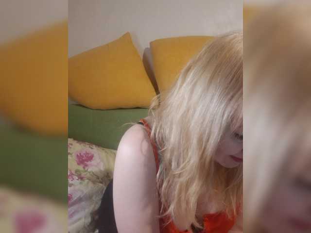 StefanyMellow3's BongaCams show and profile