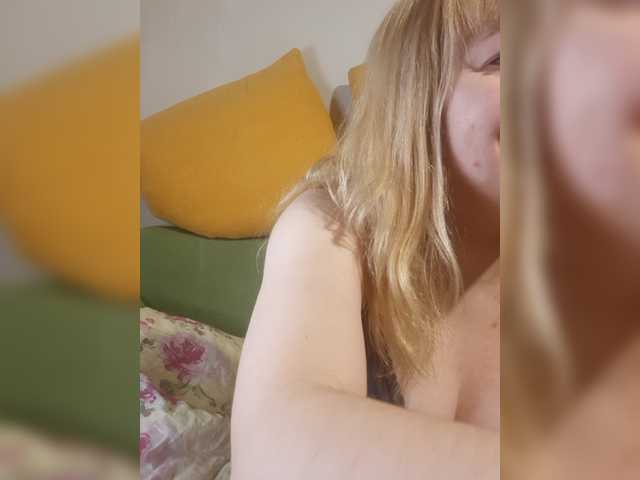 StefanyMellow3's BongaCams show and profile