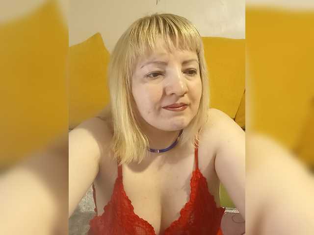 StefanyMellow3's BongaCams show and profile