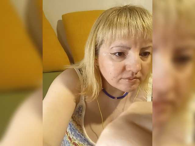 StefanyMellow3's BongaCams show and profile