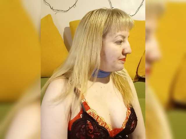 StefanyMellow3's BongaCams show and profile