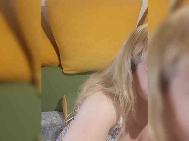 StefanyMellow3 webcam