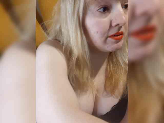 StefanyMellow3 webcam