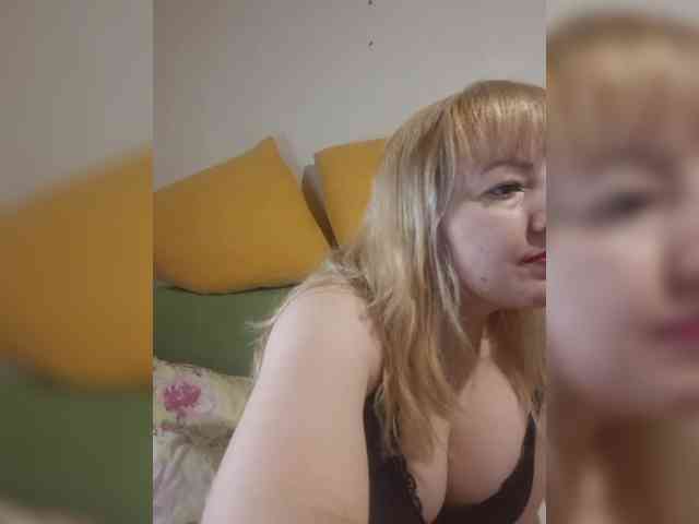 StefanyMellow3 webcam