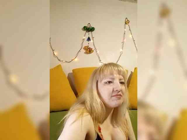 StefanyMellow3 webcam