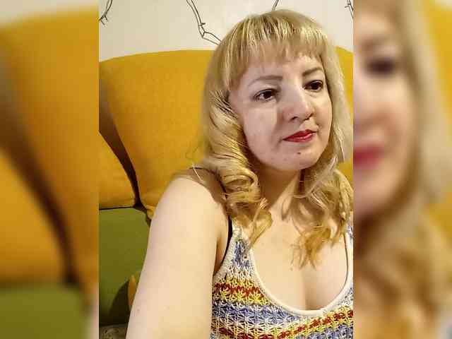 StefanyMellow3 webcam