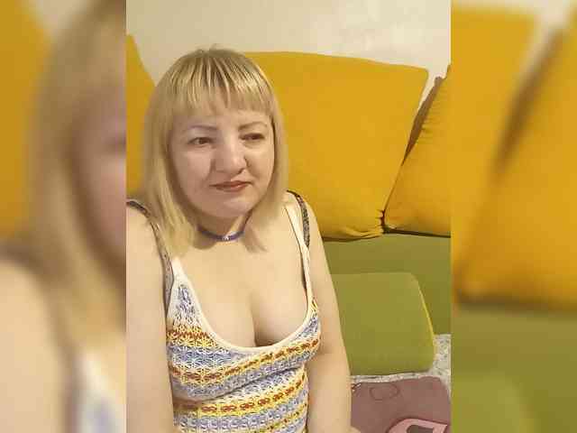 StefanyMellow3 webcam