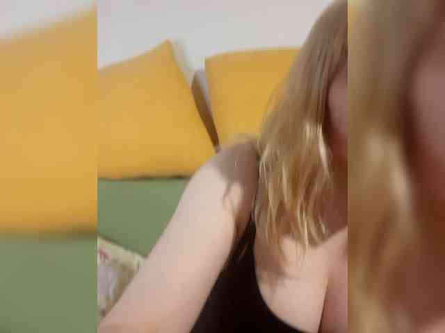 StefanyMellow3 webcam