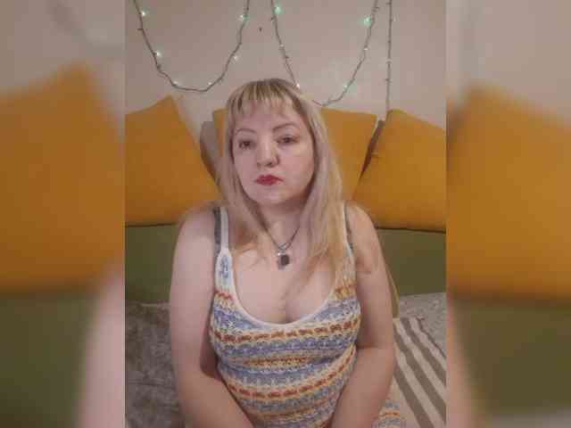 StefanyMellow3 webcam