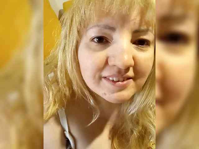 StefanyMellow3 webcam