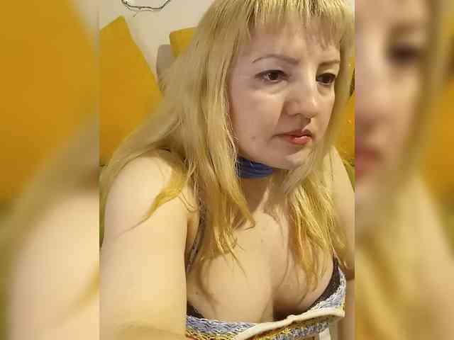 StefanyMellow3 webcam