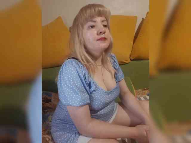 StefanyMellow3 webcam